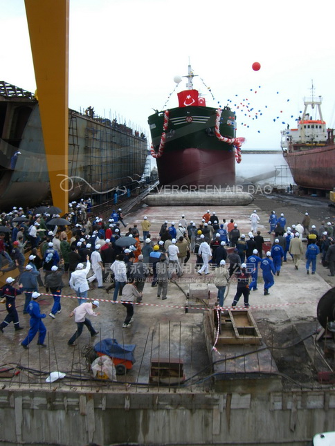 Ship Launching by Evergreen Airbags